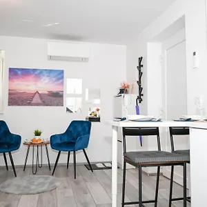 Blue With Free Parking Apartamento Liubliana
